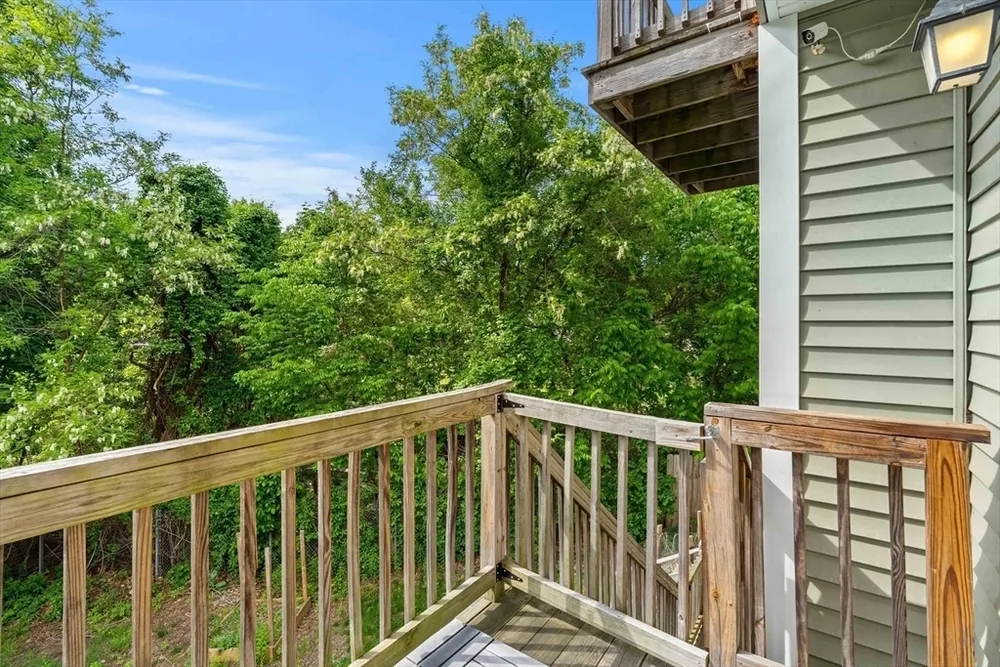 24 Bartlett Ave, Chelmsford, MA 01824