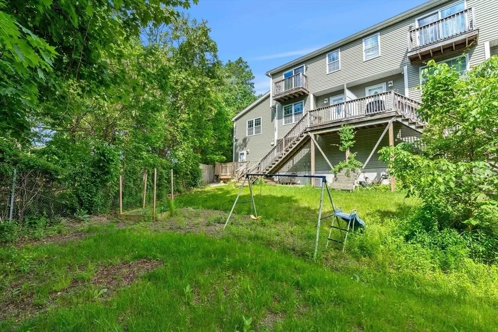 24 Bartlett Ave, Chelmsford, MA 01824