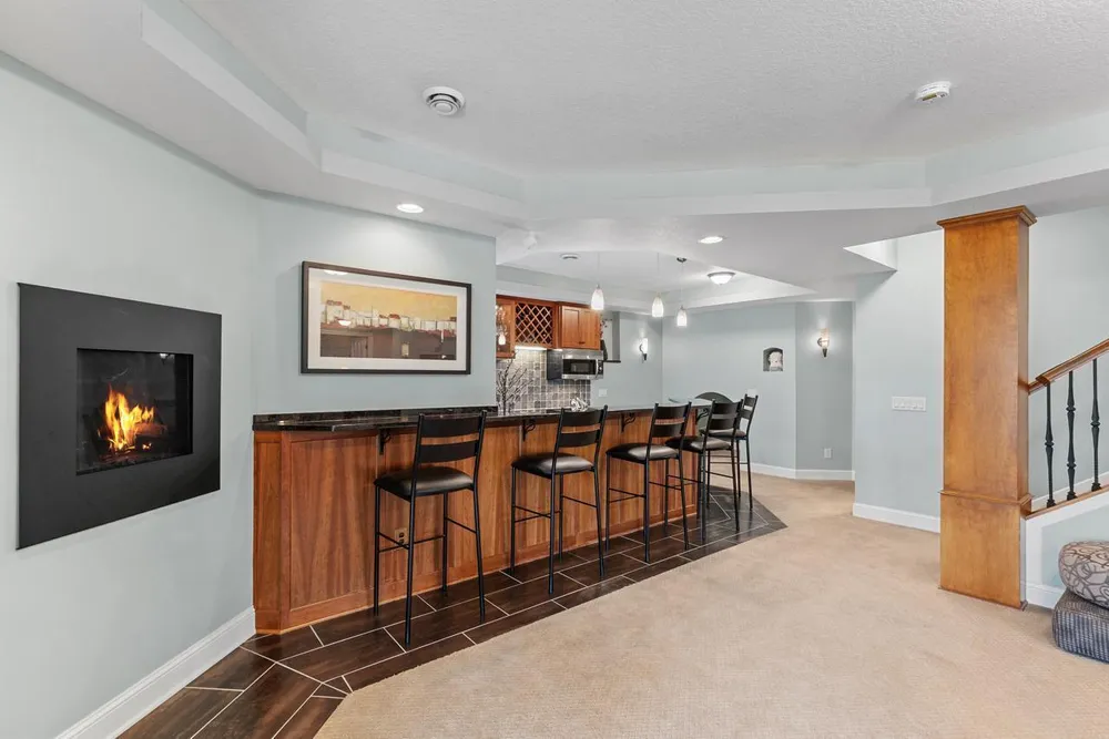 9106 COLD STREAM LANE, Eden Prairie, MN 55347