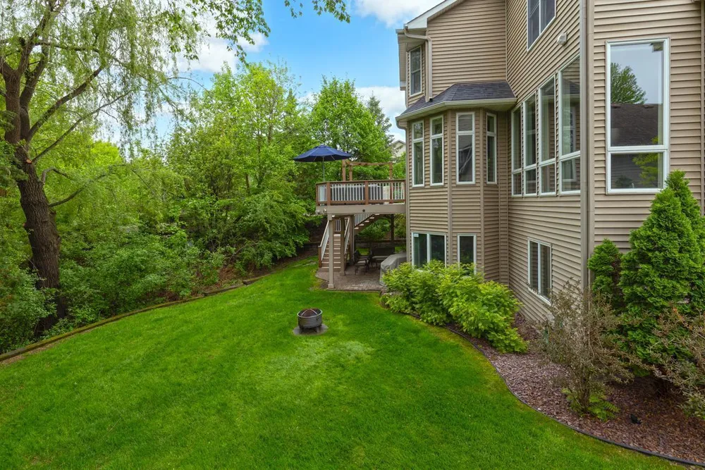 9106 COLD STREAM LANE, Eden Prairie, MN 55347