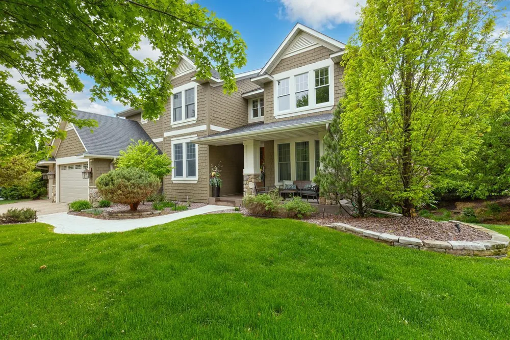 9106 COLD STREAM LANE, Eden Prairie, MN 55347