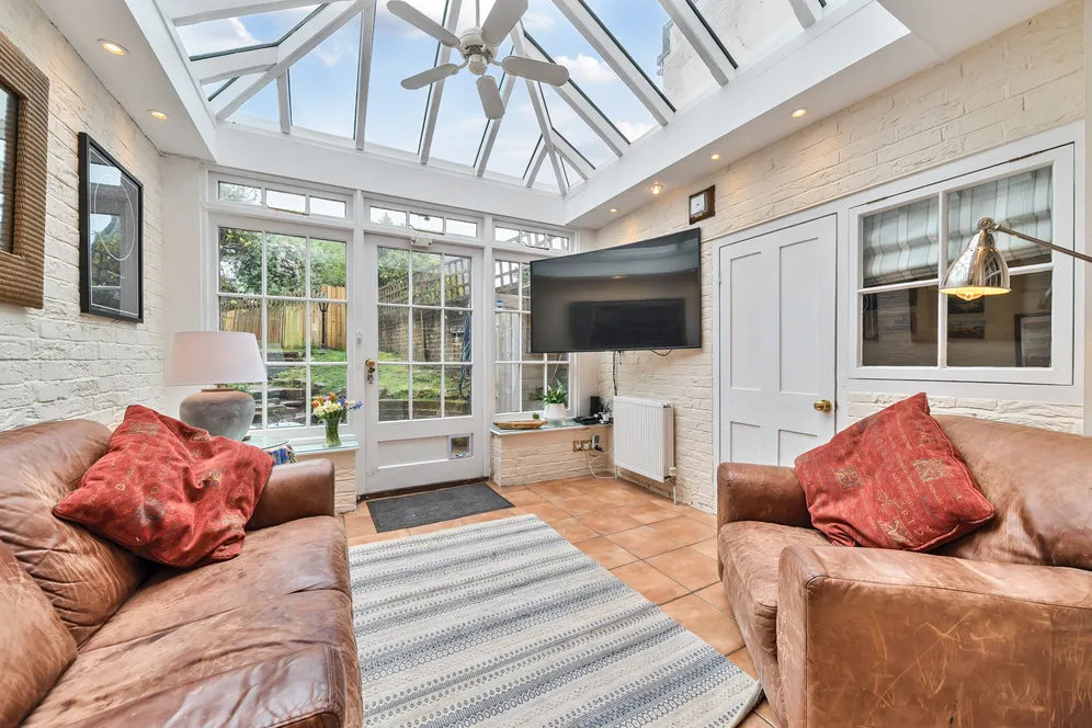 High Street, Cuckfield, RH17 photo 6