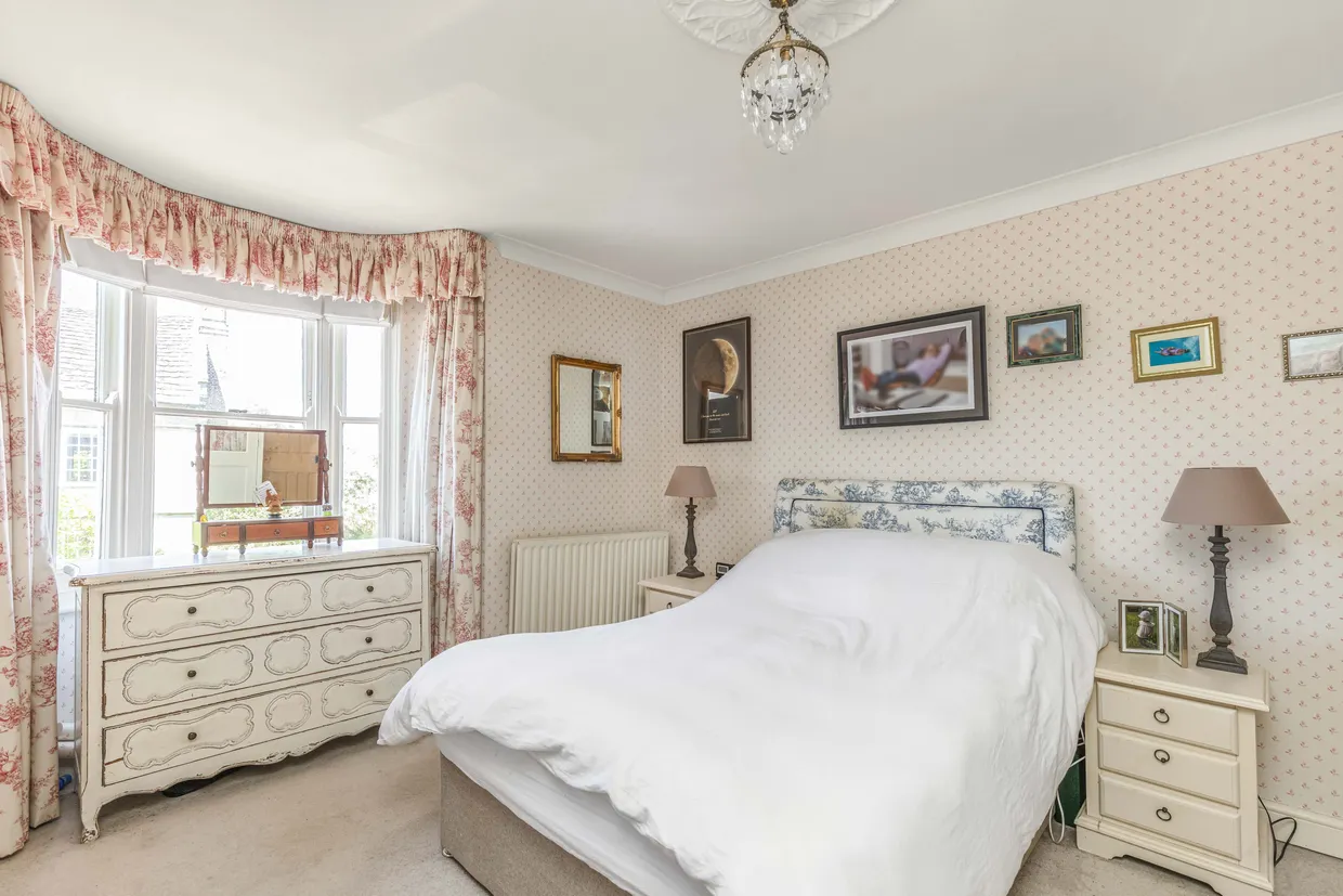 High Street, Cuckfield, RH17 photo 8