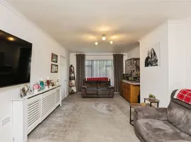 Collinfield Rise, Bradford thumb 2