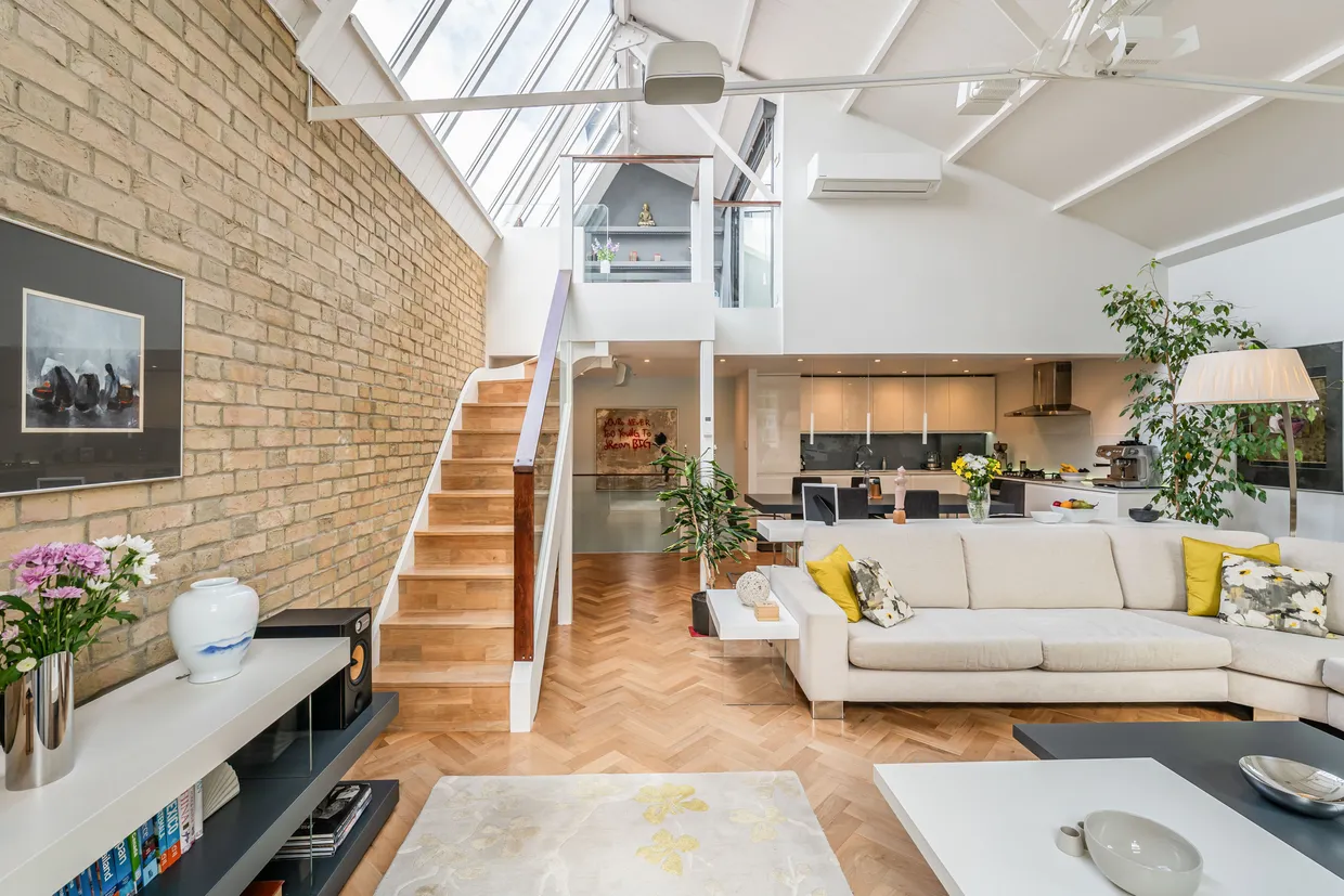 Welmar Mews, London, SW4 photo 10