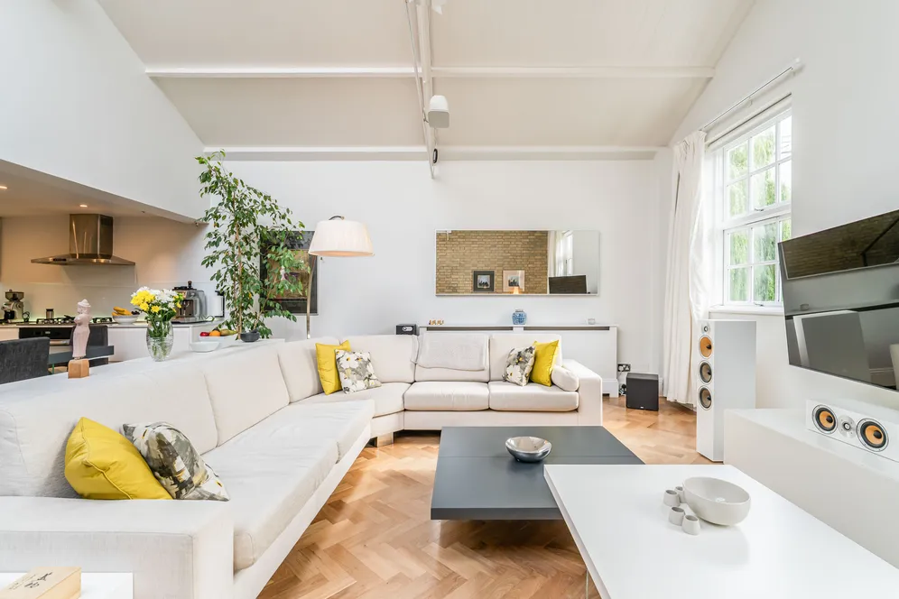 Welmar Mews, London, SW4 photo 11