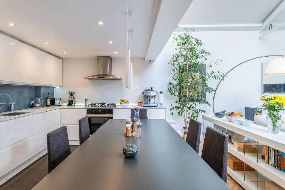 Welmar Mews, London, SW4 photo 13