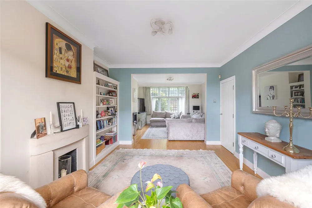 Sutherland Grove, Southfields, London, SW18