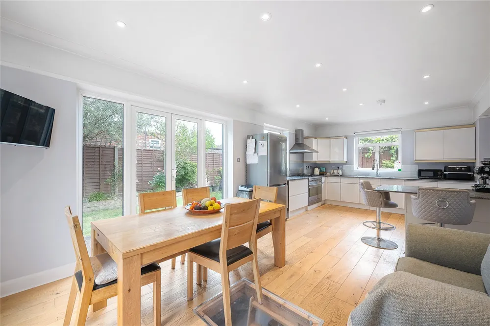Sutherland Grove, Southfields, London, SW18