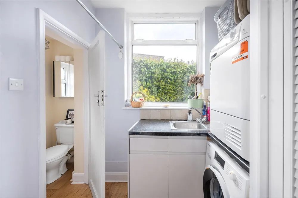 Sutherland Grove, Southfields, London, SW18
