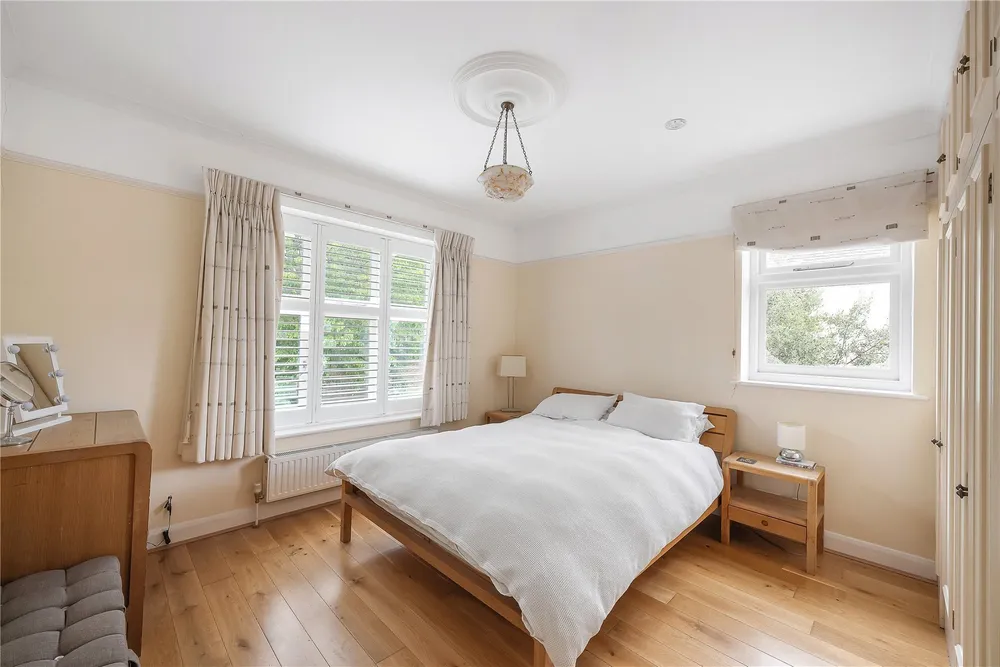 Sutherland Grove, Southfields, London, SW18