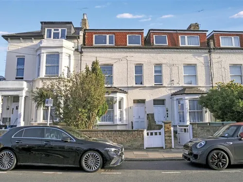 St. Leonards Road, MORTLAKEphoto