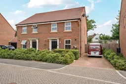 Blackburne  Way, Tongham, GU10