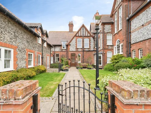 St. Margarets Road, Cromerphoto
