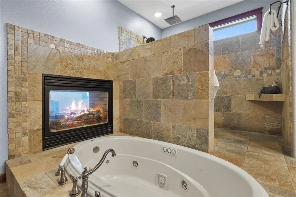 10018 N Moss Ln, Spokane, WA 99208