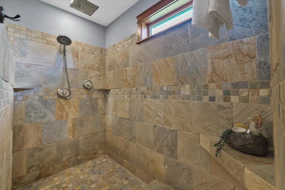 10018 N Moss Ln, Spokane, WA 99208