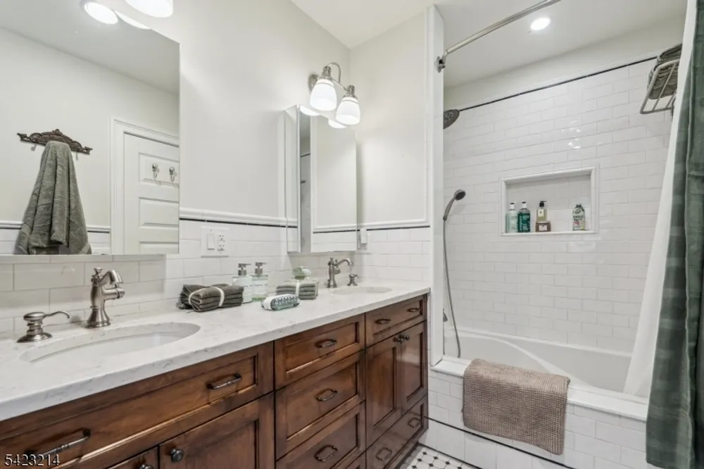 256 Prospect St, Essex, South Orange Village Township, NJ 07079