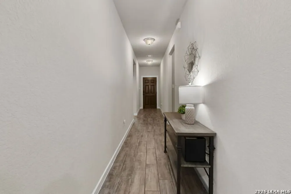 6211 Fox Peak Dr, San Antonio, TX 78247