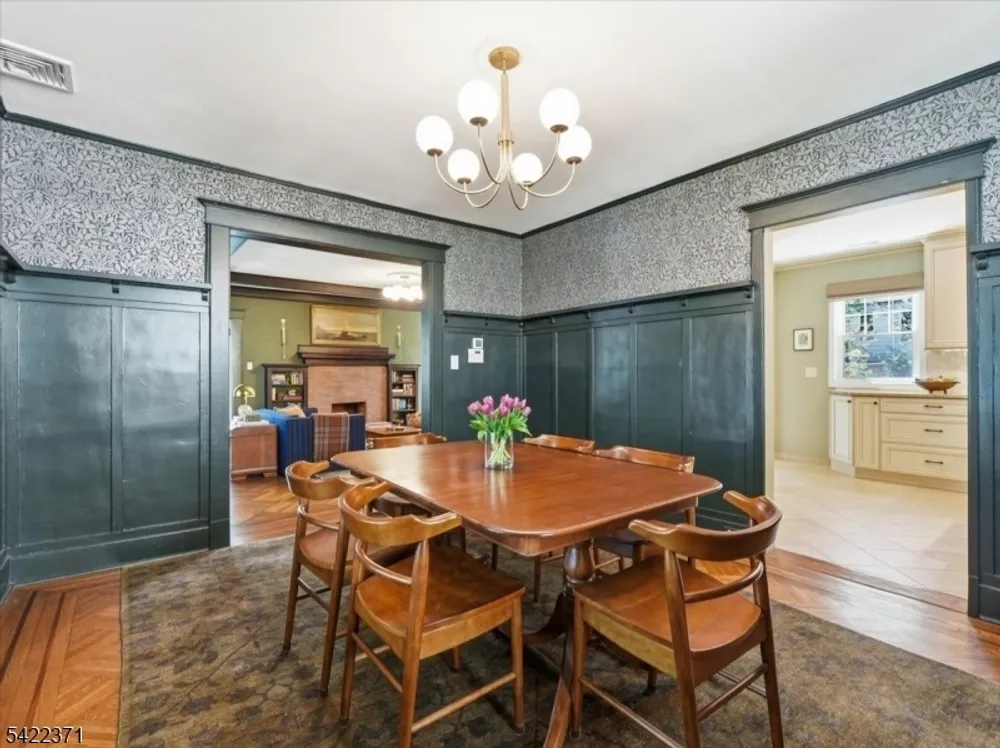 14 Evergreen Ave, Bloomfield, NJ 07003