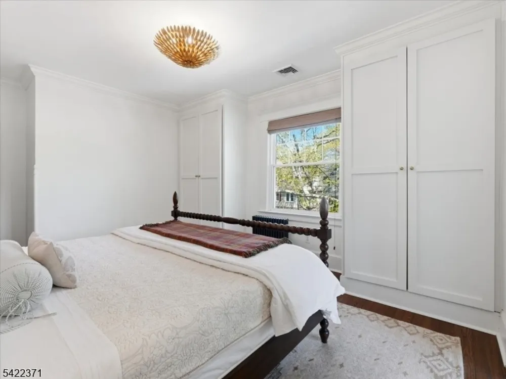 14 Evergreen Ave, Bloomfield, NJ 07003