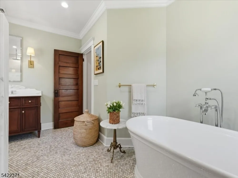 14 Evergreen Ave, Bloomfield, NJ 07003