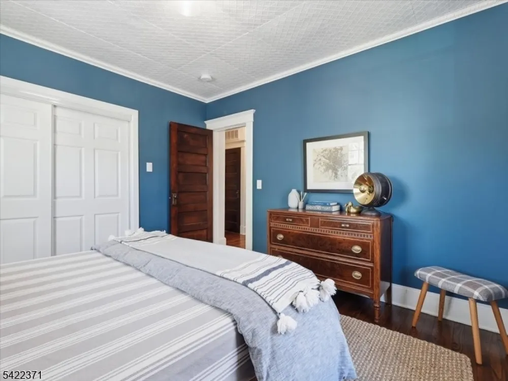 14 Evergreen Ave, Bloomfield, NJ 07003
