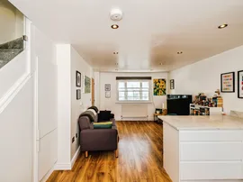 Augusta Place, Worthing thumb 3