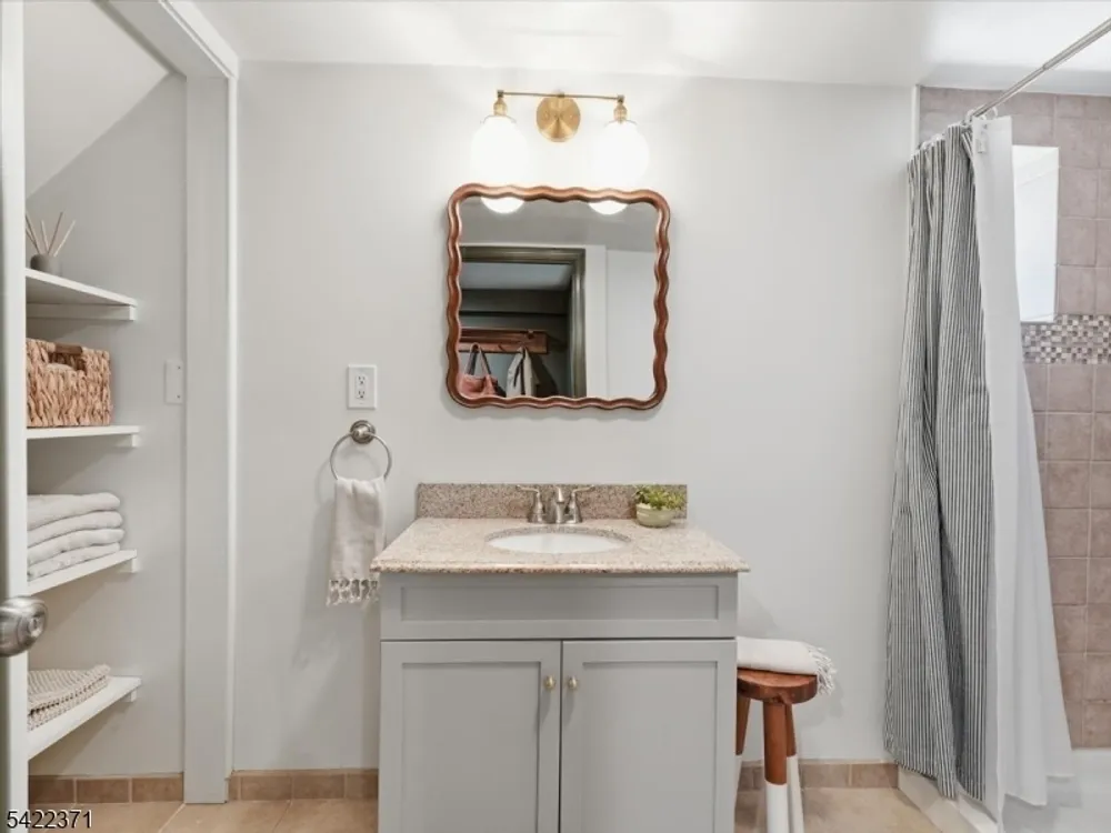 14 Evergreen Ave, Bloomfield, NJ 07003