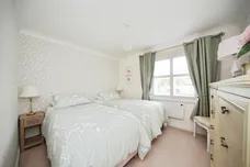 Gowers Yard, Tring