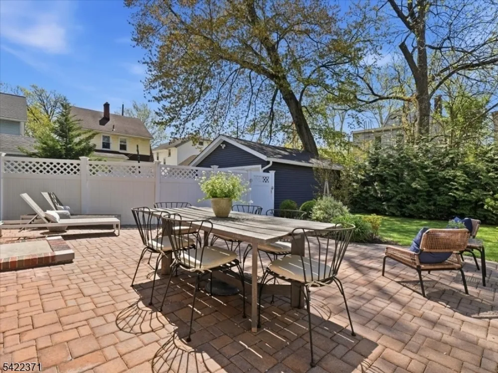 14 Evergreen Ave, Bloomfield, NJ 07003