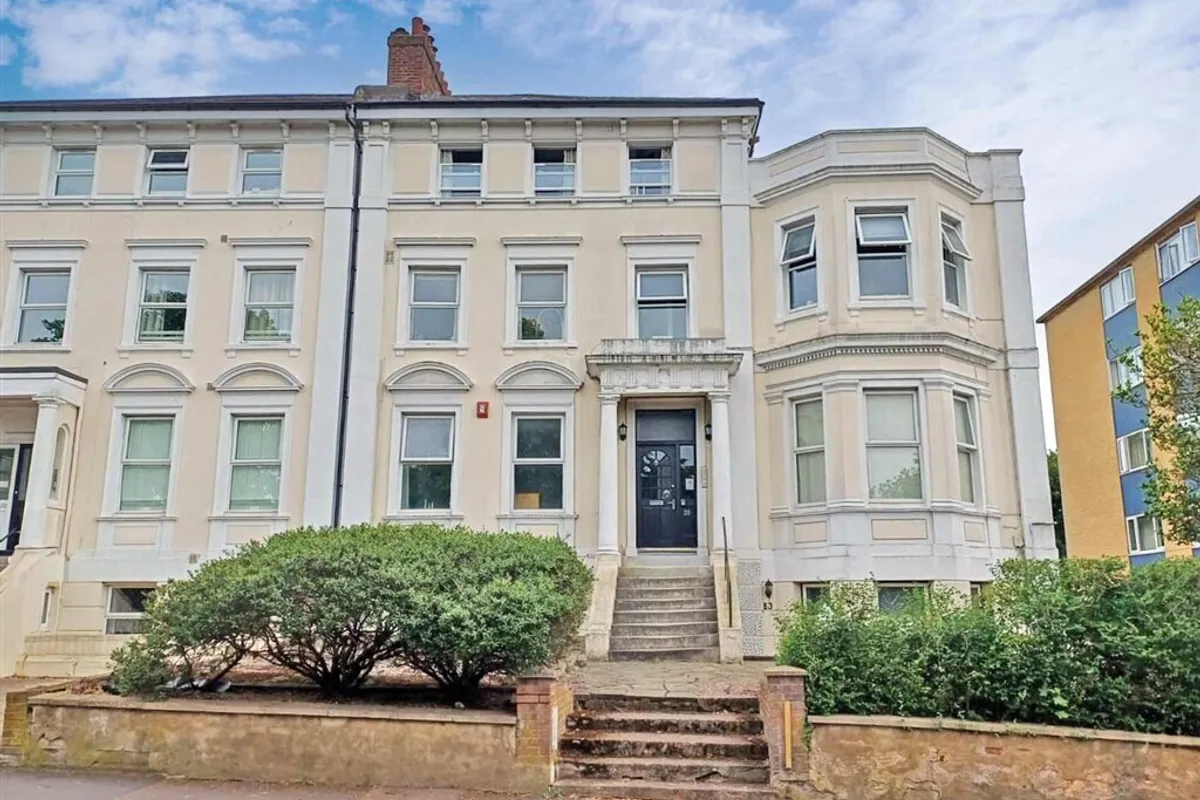 St. Mark's Hill, SURBITON