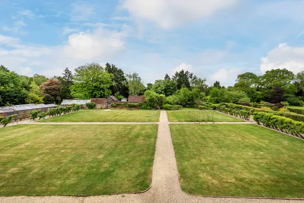 Faygate Lane, South Godstone, RH9 photo 14