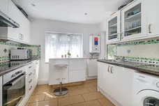 Wilmer Crescent, Kingston Upon Thames, KT2 photo 3
