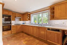 California Lane, Bushey Heath, WD23 photo 13