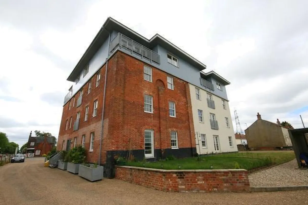 Station Road, Yaxham, DEREHAM