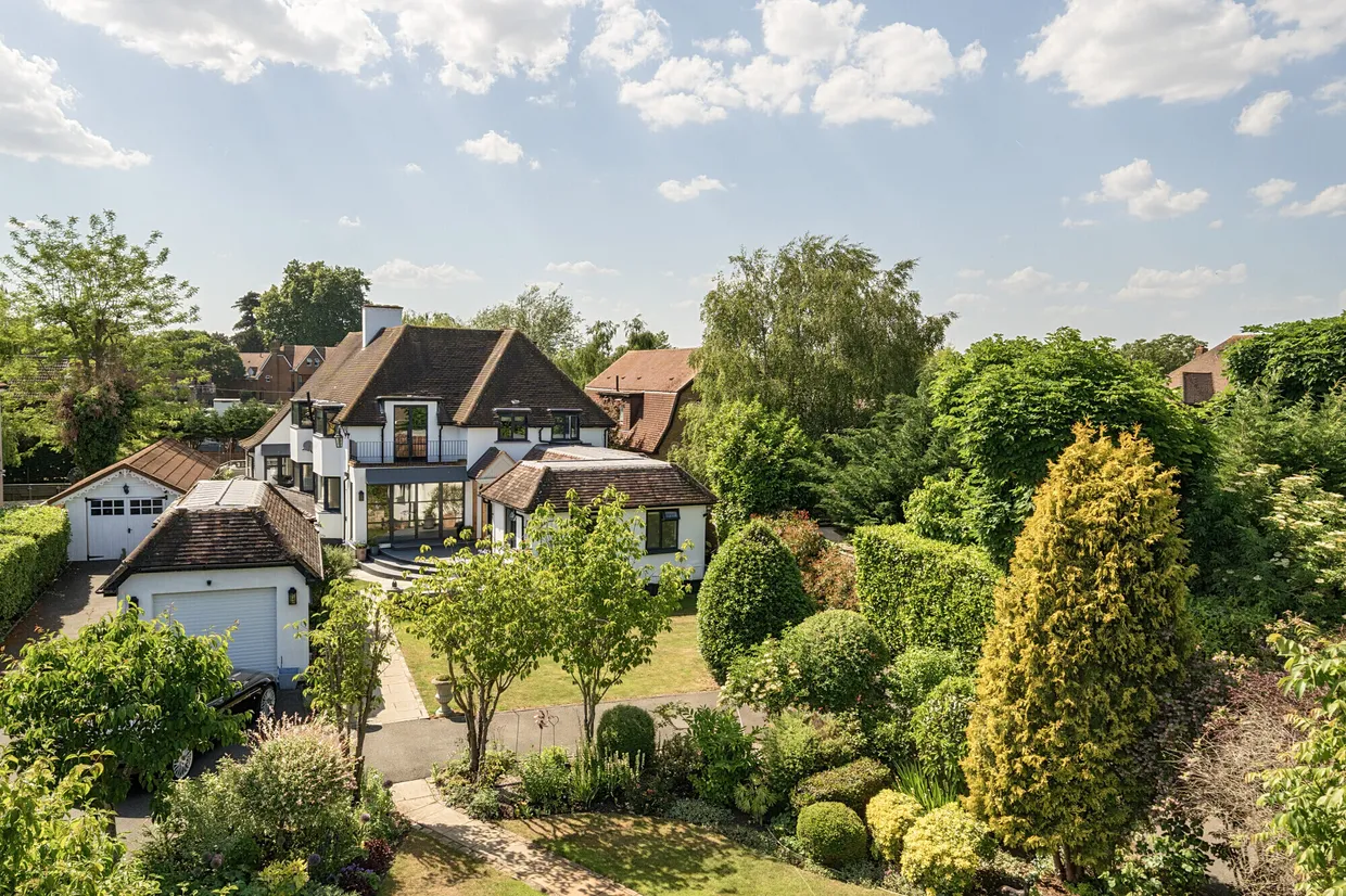 Riverside, Staines-Upon-Thames, TW19 photo 21