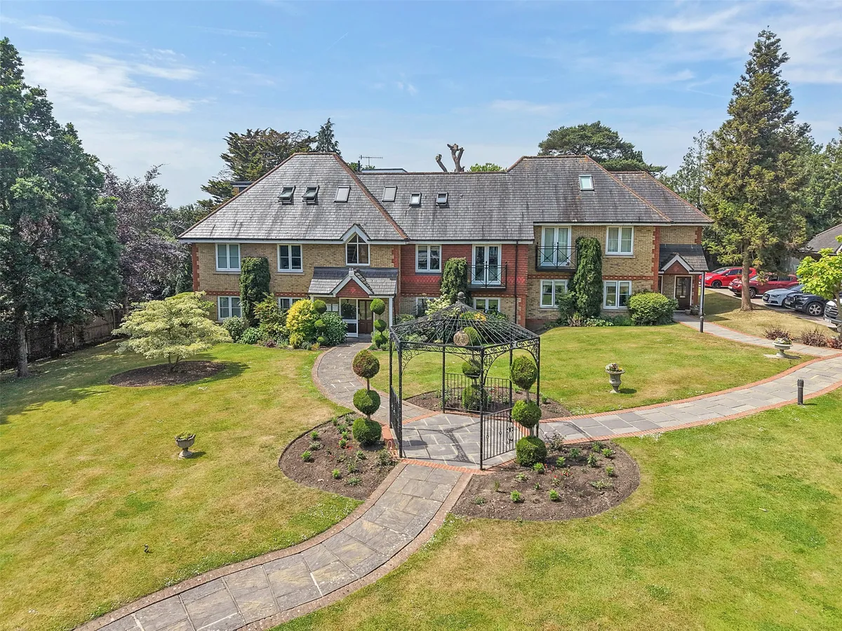 Windermere Way, Reigate, Surrey, RH2