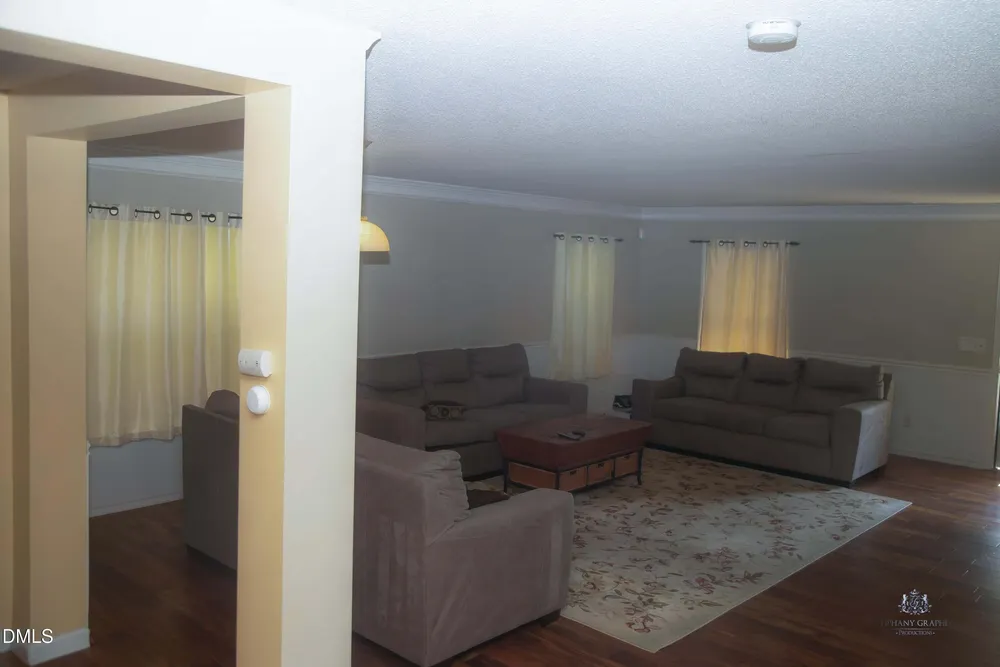 100 Dockrail Ct, Garner, NC 27529