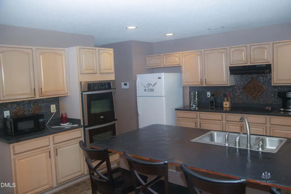 100 Dockrail Ct, Garner, NC 27529
