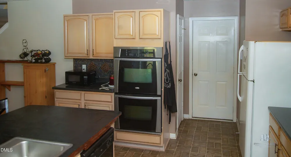100 Dockrail Ct, Garner, NC 27529