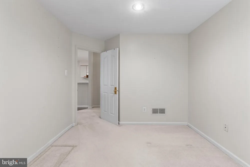 109 Remington Ct, Chalfont, PA 18914