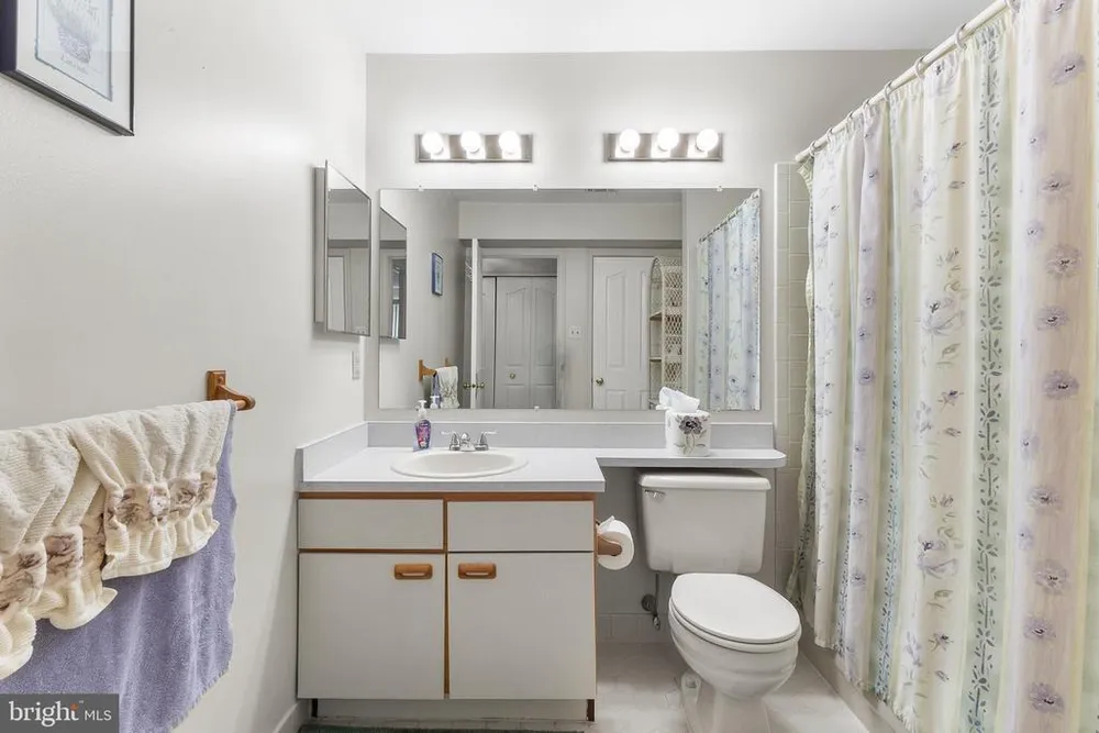 109 Remington Ct, Chalfont, PA 18914