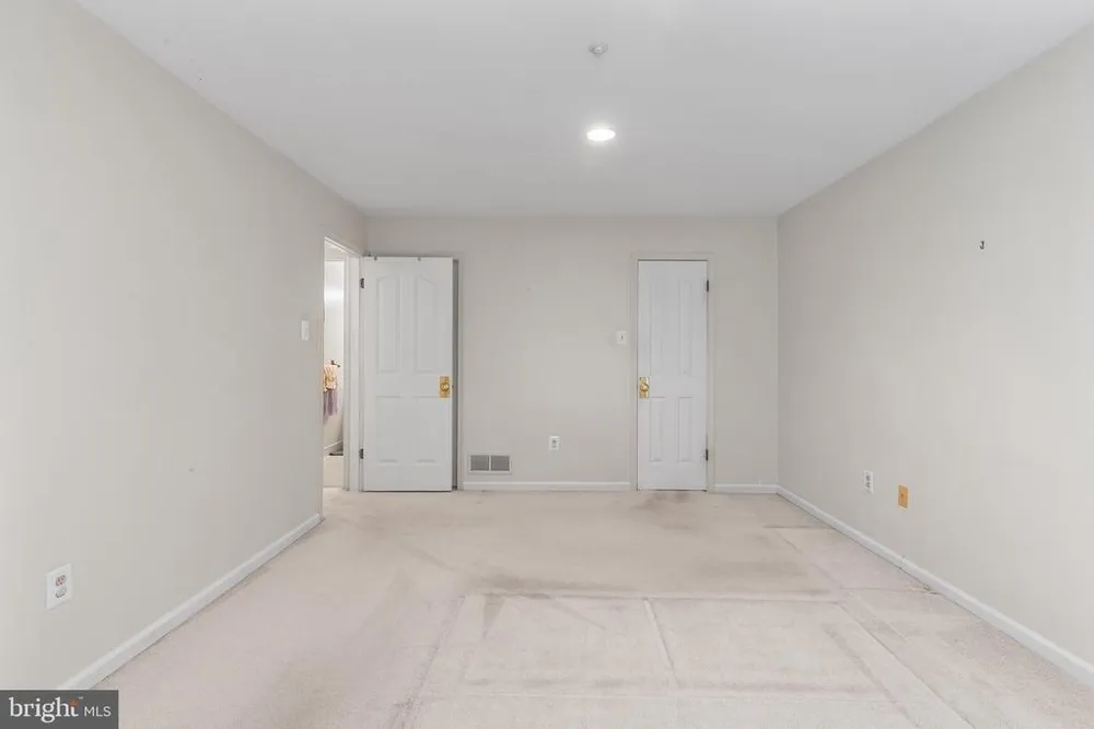 109 Remington Ct, Chalfont, PA 18914