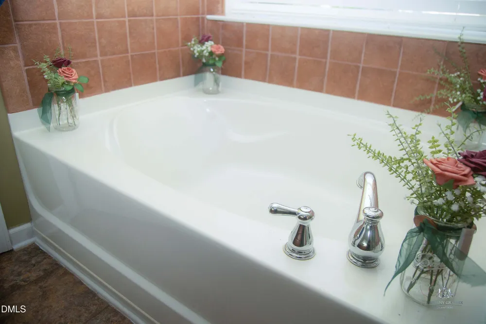 100 Dockrail Ct, Garner, NC 27529
