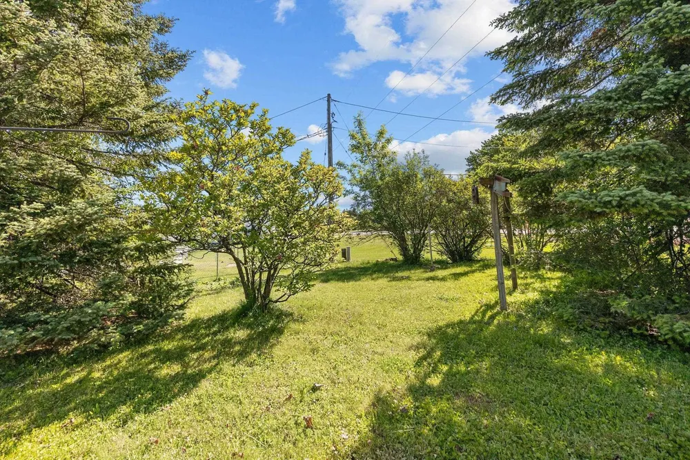 617 Marcella Ave, Combined Locks, WI 54113
