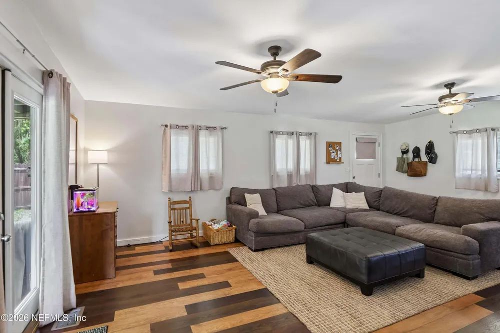2252 Mills Rd, Jacksonville, FL 32216