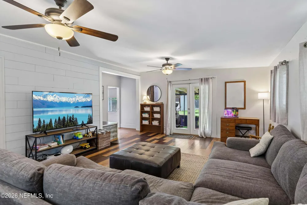 2252 Mills Rd, Jacksonville, FL 32216
