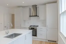 Lynn Road London SW12 photo 3