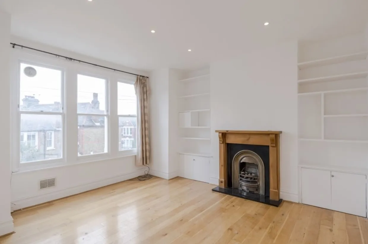 Lynn Road London SW12 photo 4
