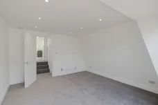 Lynn Road London SW12 photo 6